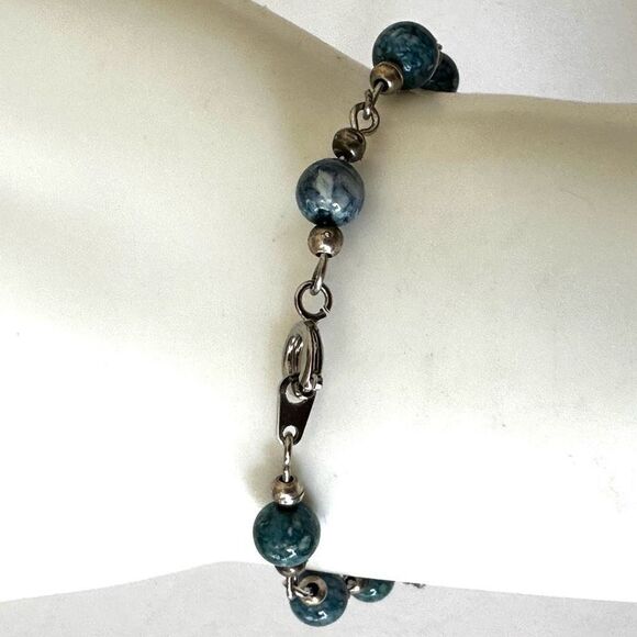 Blue beaded bull and chief charm bracelet - Picture 3 of 8